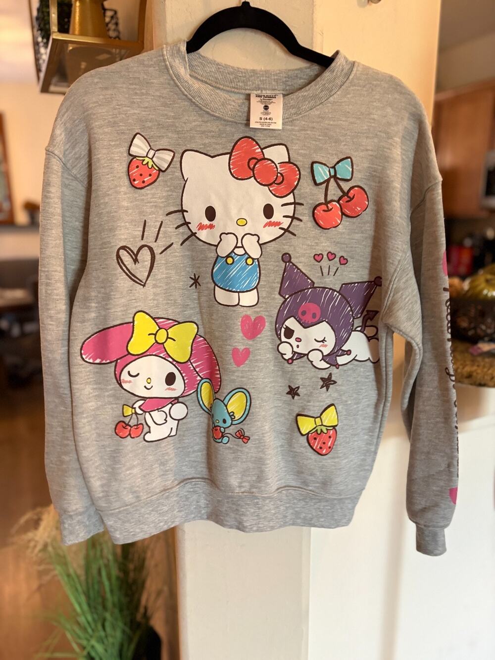 Sanrio Hello Kitty and Friends Women's Grey Crewneck Sweatshirt Small 2-8